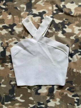 Babaton White Ribbed Cross-Neck Sculpt Knit Crop Top - Size Large.